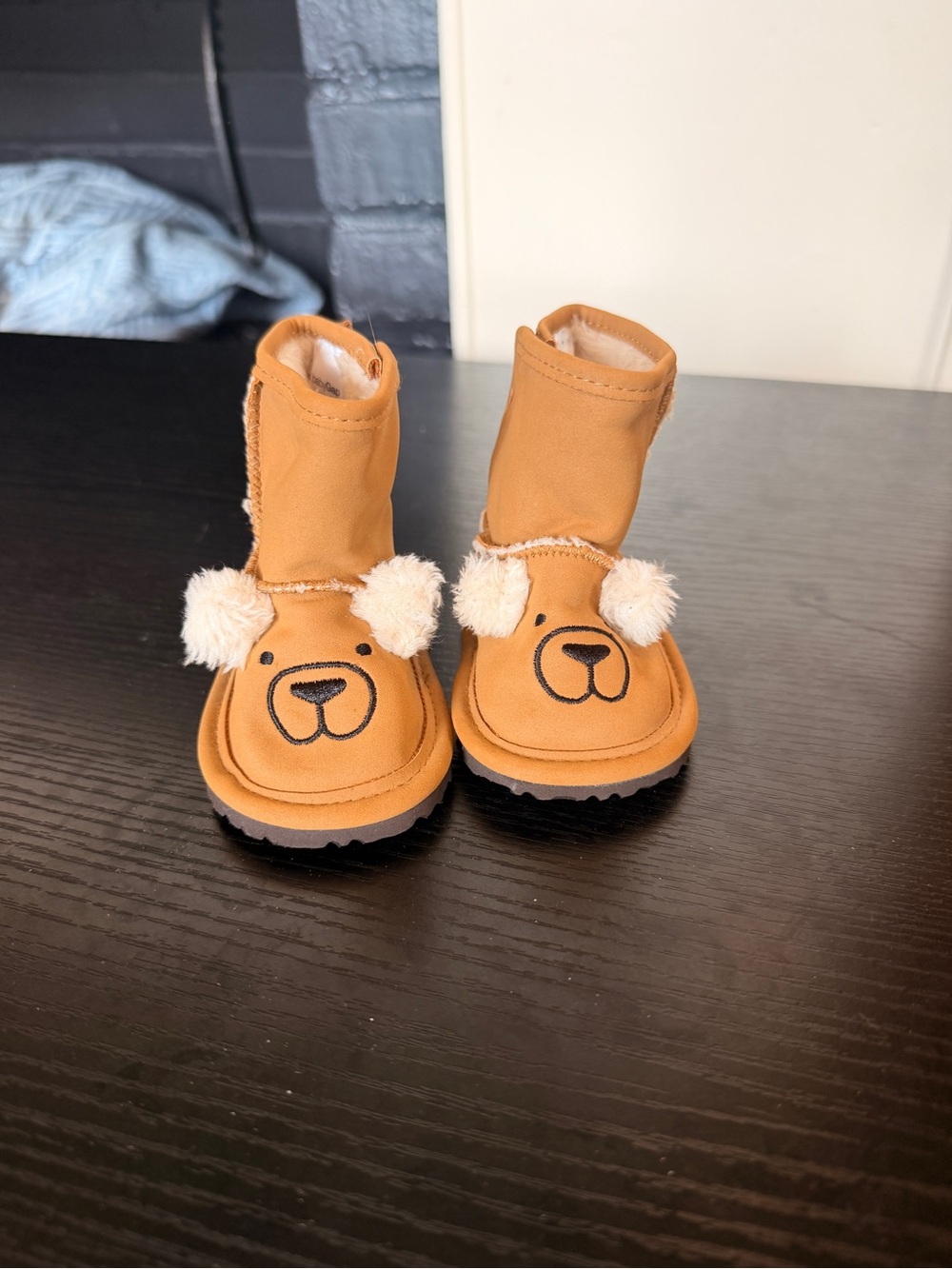 GAP Kids Brown Bear Face Boots